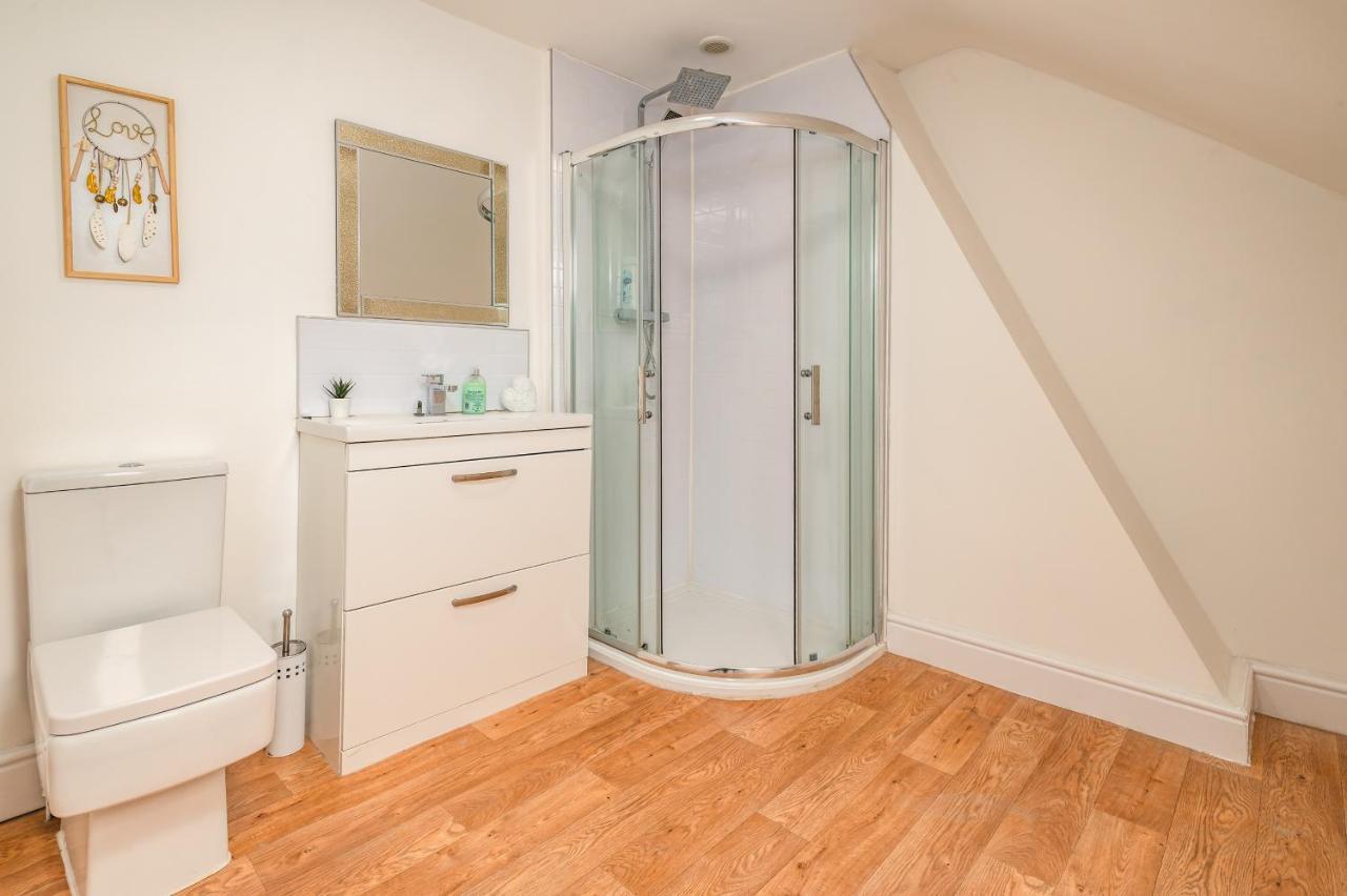 Spacious Contractor House For Large Groups - Private Parking Northampton Esterno foto