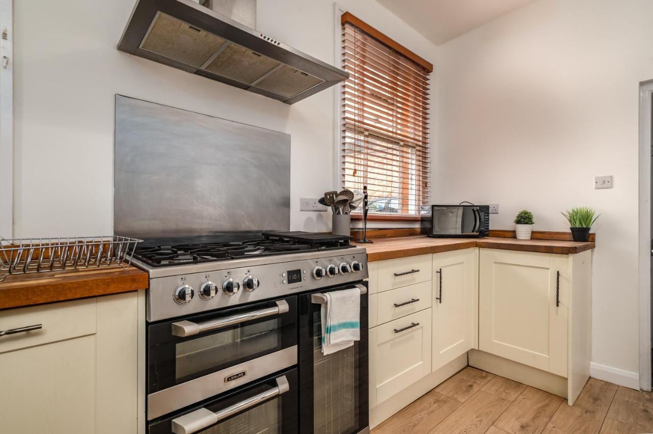 Spacious Contractor House For Large Groups - Private Parking Northampton Esterno foto