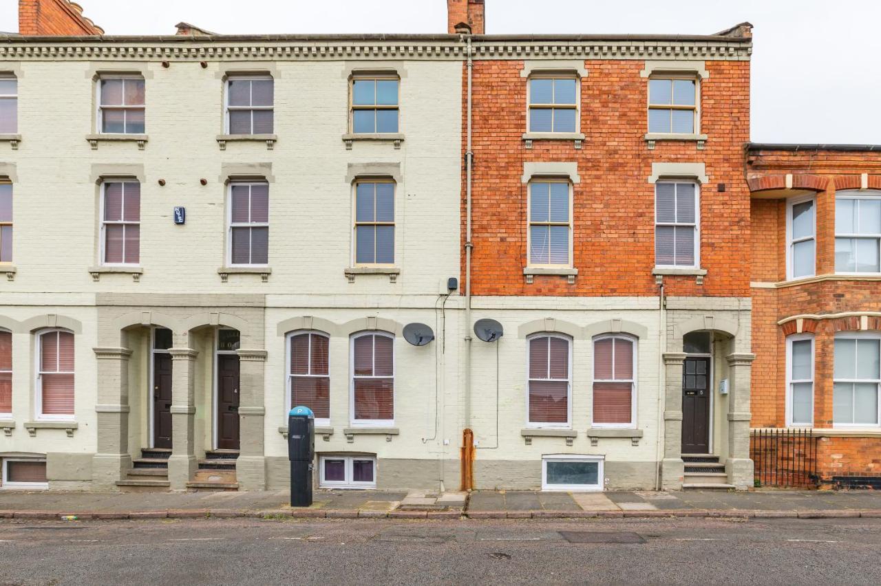 Spacious Contractor House For Large Groups - Private Parking Northampton Esterno foto